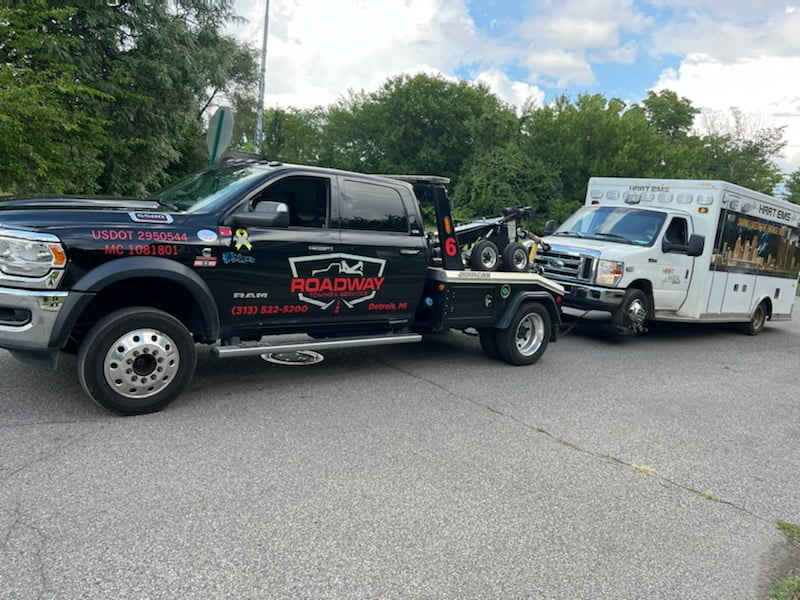 Roadway Towing And Services (6)